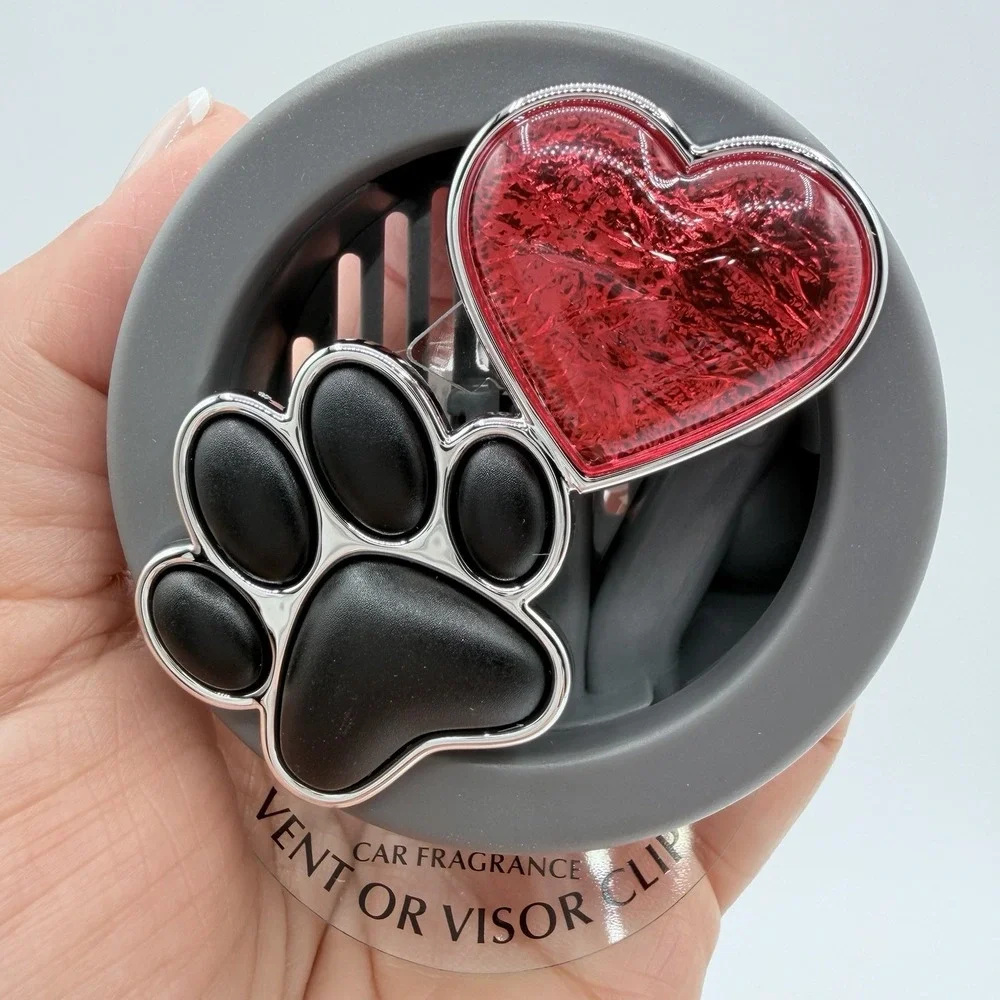 Bath & Body‎ Works Paw Print Red Heart Scentportable Car Fragrance Holder